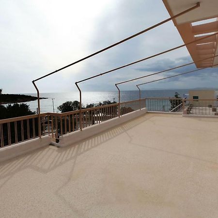 Seaside Renovated Top Floor Apartment Saronida Eksteriør billede